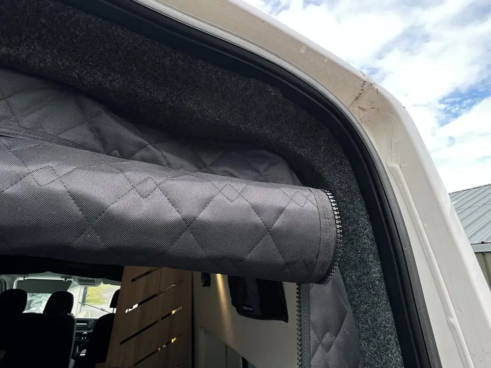 Rear Door Insulation Curtain B - Blackout Curtains 评论和价格