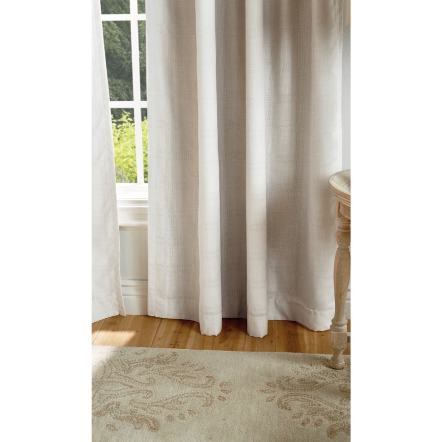 Bedford Woven Plaid Curtain Pa - Blackout Curtains 评论和价格